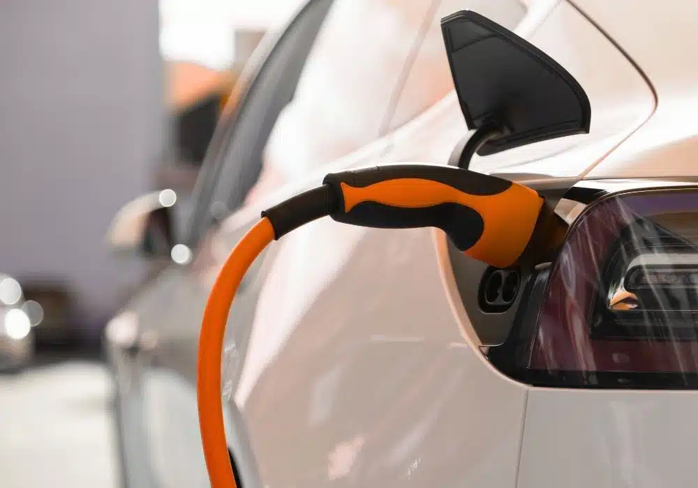 Borne de recharge pour voiture électrique par PMP ELEC électricien à Mandelieu dans les Alpes-Maritimes, le Var et Monaco Accueil | PMP ELEC